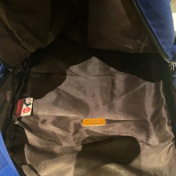 Backpack - Picture 4 of 4